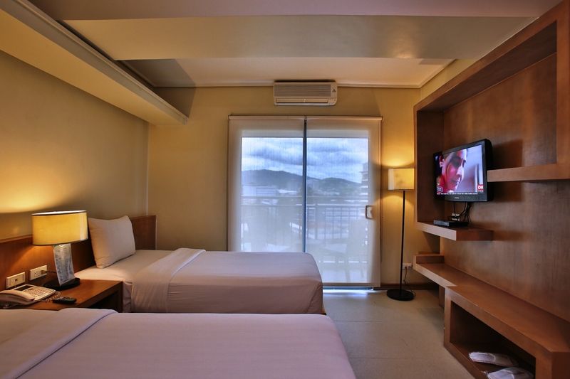 City Suites Ramos Tower Себу Экстерьер фото